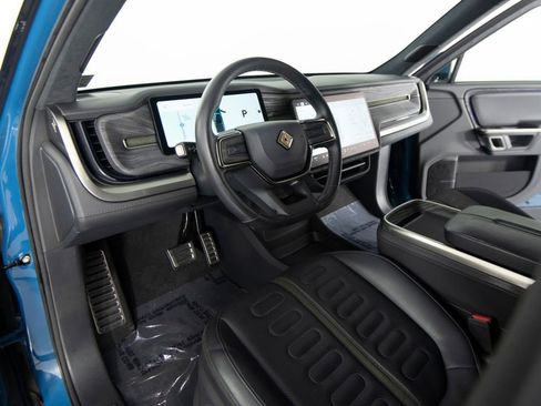 Used 2022 Rivian R1T Adventure image 14