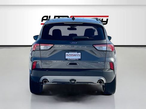 Used 2022 Ford Escape Titanium w/ Class II Trailer Tow Package AWD/4WD image 6