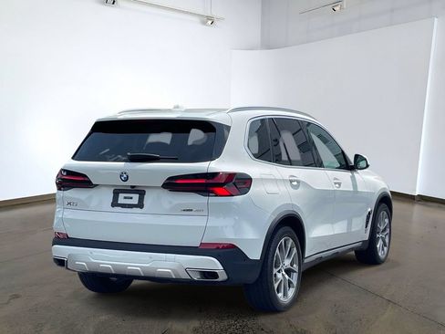 Used 2024 BMW X5 xDrive40i w/ Premium Package AWD/4WD image 4