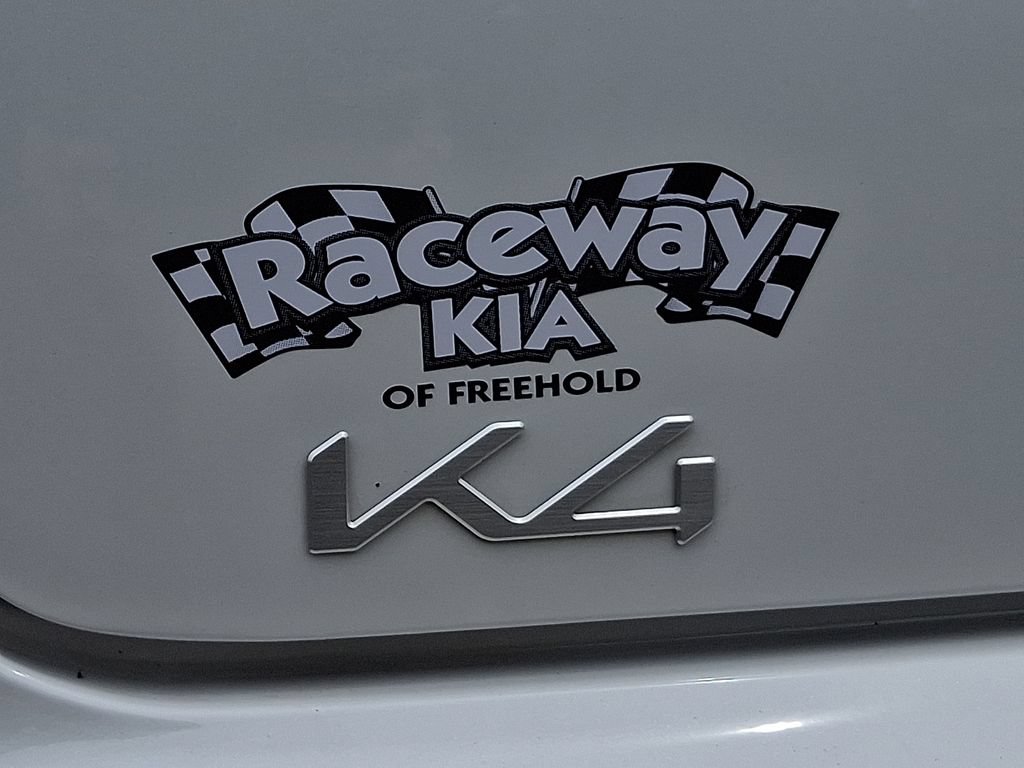 Certified 2025 Kia K4 FWD image 30