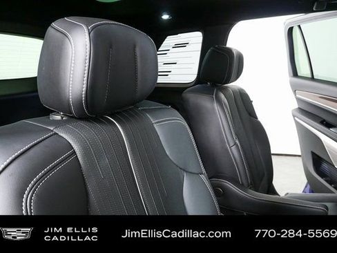 Used 2026 Cadillac Vistiq Sport image 22