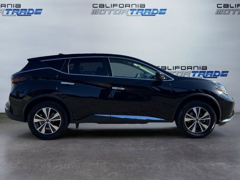 Used 2023 Nissan Murano S image 4