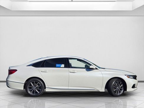 Certified 2021 Honda Accord EX-L image 4