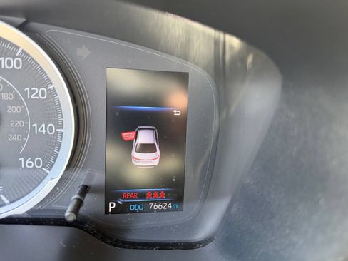 Used 2020 Toyota Corolla LE w/ LE Convenience Package FWD image 20