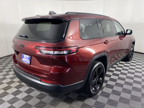 Used 2023 Jeep Grand Cherokee L Altitude AWD/4WD image 8