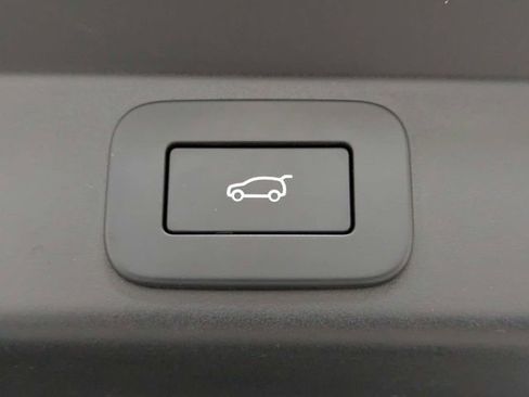 Used 2024 Land Rover Range Rover Sport SE AWD/4WD image 28