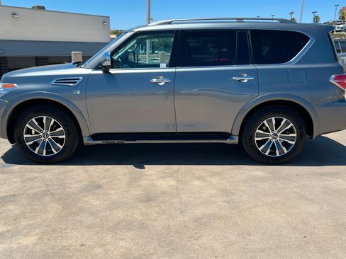 Used 2018 Nissan Armada SL w/ Moonroof Package AWD/4WD image 2