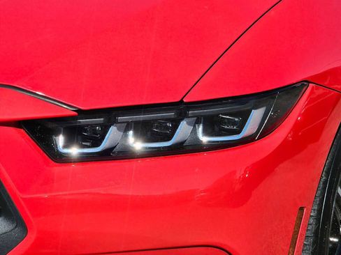 Used 2024 Ford Mustang Premium image 11