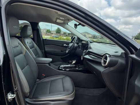 Used 2026 Chevrolet Trax ACTIV FWD image 26