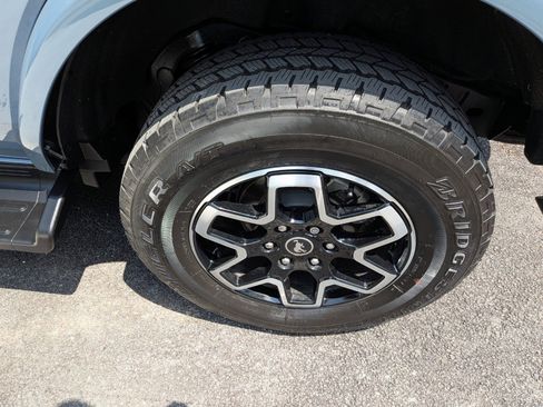 Used 2025 Ford Bronco Outer Banks AWD/4WD image 34