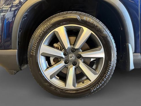 Used 2025 Honda Pilot Touring image 15