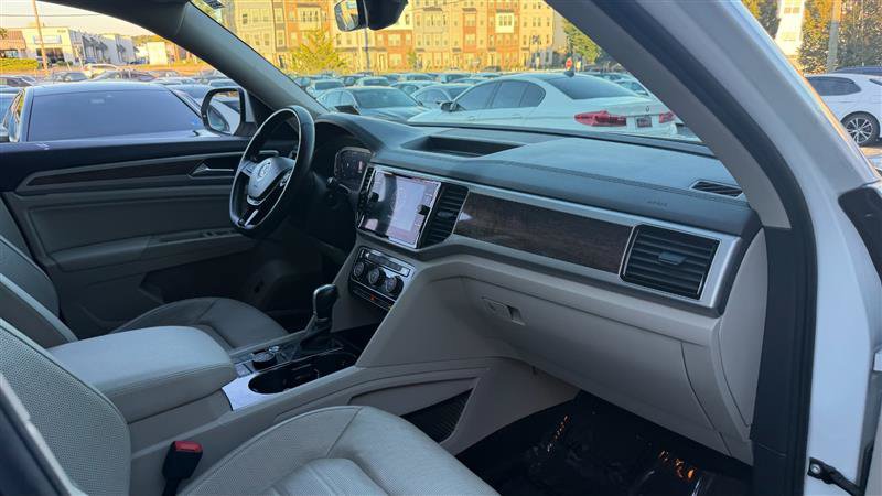 Used 2019 Volkswagen Atlas SEL Premium AWD/4WD image 5