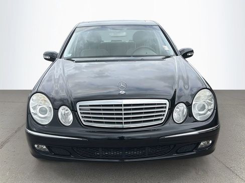 Used 2005 Mercedes-Benz E 320 Sedan image 9