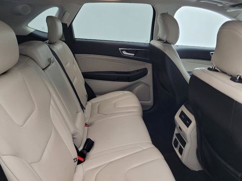 Used 2019 Ford Edge Titanium w/ Equipment Group 301A FWD image 19