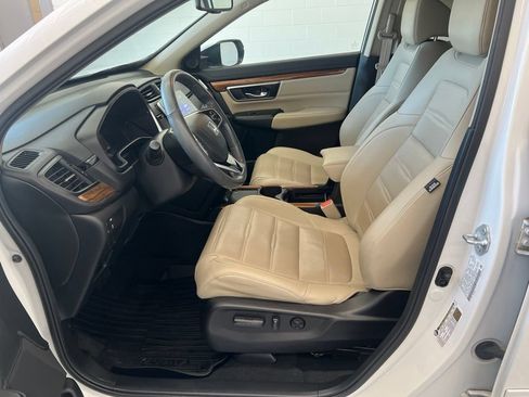 Used 2021 Honda CR-V Touring image 9