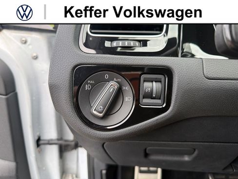 Used 2020 Volkswagen GTI SE FWD image 16