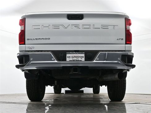 Used 2020 Chevrolet Silverado 2500 LTZ w/ LTZ Plus Package image 29