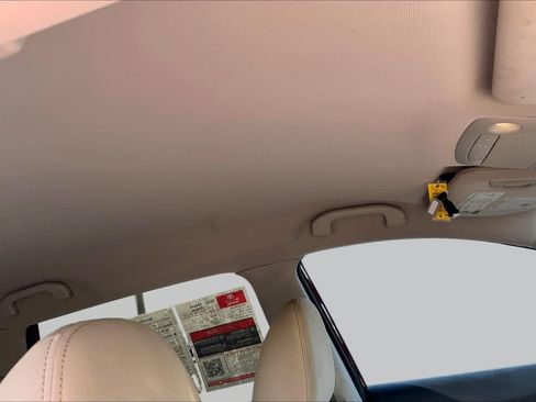 Used 2018 Nissan Rogue SV FWD image 14