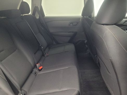 Used 2024 Nissan Rogue S AWD/4WD image 19