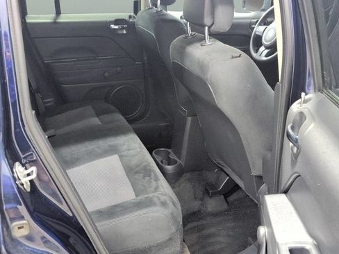 Used 2017 Jeep Patriot Sport FWD image 19