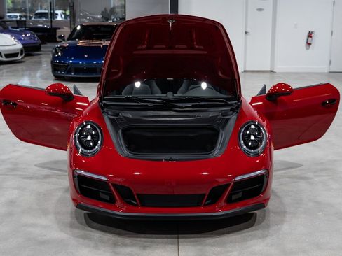Used 2019 Porsche 911 AWD/4WD image 40