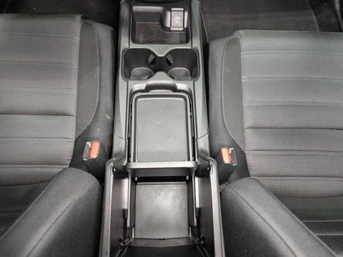 Used 2018 Honda CR-V LX image 20