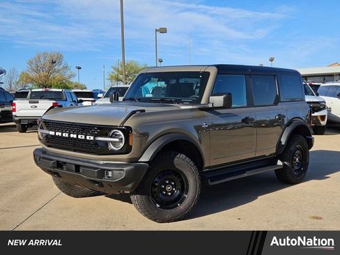 New 2026 Ford Bronco Outer Banks image 1
