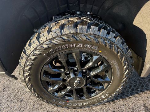 Used 2026 Chevrolet Silverado 2500 Custom w/ Custom Convenience Package image 9