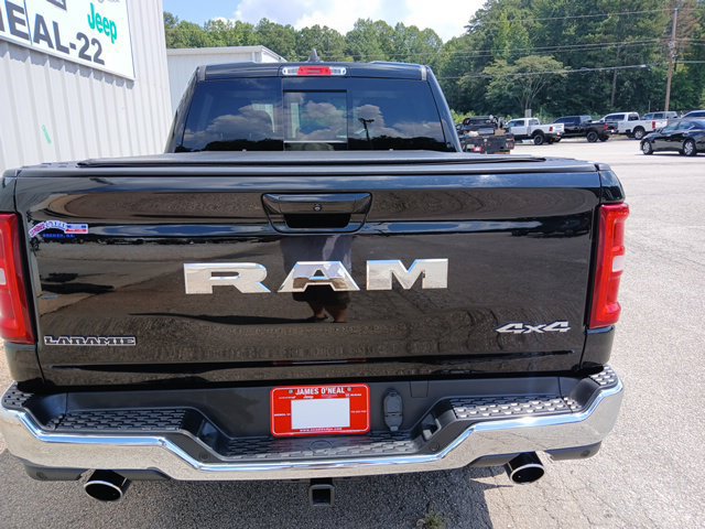 Used 2025 RAM 1500 Laramie AWD/4WD image 4