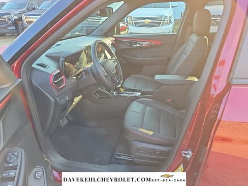 Used 2025 Chevrolet TrailBlazer RS w/ Convenience Package AWD/4WD image 18