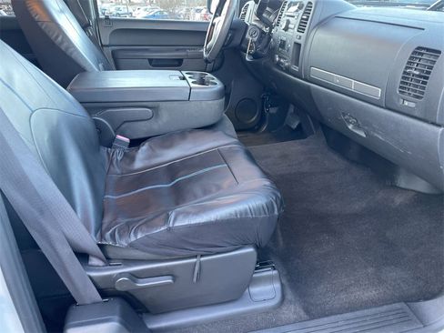 Used 2013 GMC Sierra 1500 SLE w/ Power Tech Package image 29