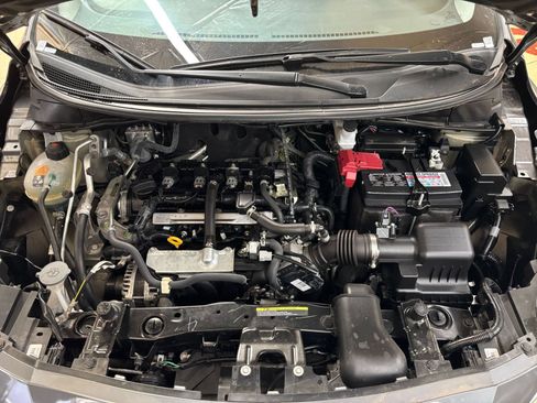 Used 2025 Nissan Versa SV FWD image 30