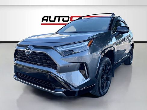 Used 2024 Toyota RAV4 XSE w/ Advanced Technology Package AWD/4WD image 3