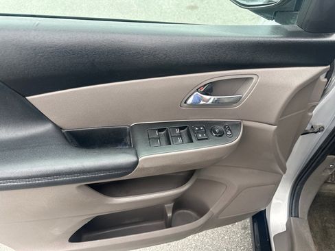 Used 2014 Honda Odyssey LX image 11