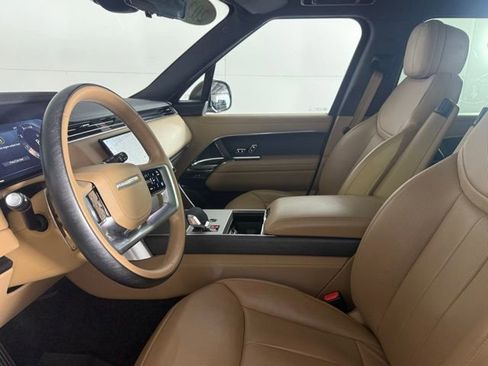 Certified 2024 Land Rover Range Rover SE image 35