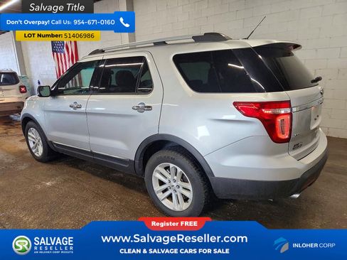 Used 2014 Ford Explorer XLT w/ Equipment Group 202A FWD image 3