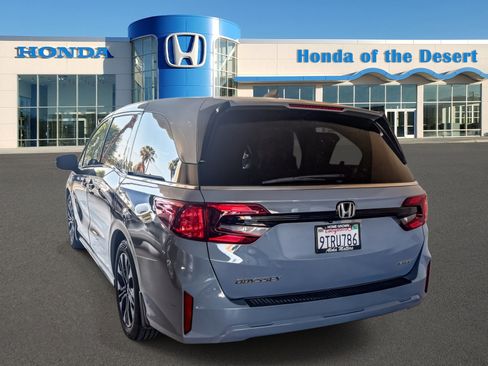 Used 2025 Honda Odyssey Sport-L image 5