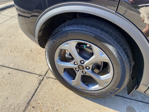Used 2025 Ford Escape ST-Line FWD image 36