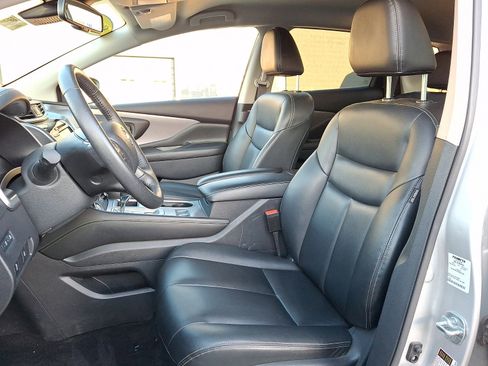 Used 2023 Nissan Murano SV image 13
