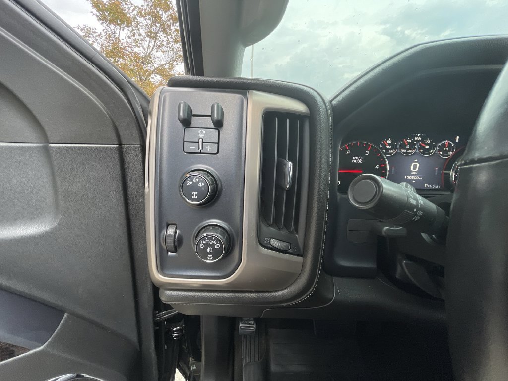 Certified 2015 GMC Sierra 2500 Denali w/ Duramax Plus Package AWD/4WD image 16