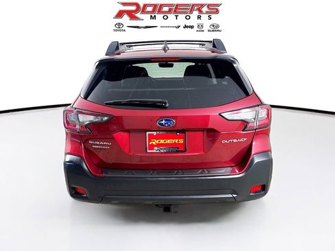 Certified 2025 Subaru Outback Premium w/ Popular Package #1 AWD/4WD image 7