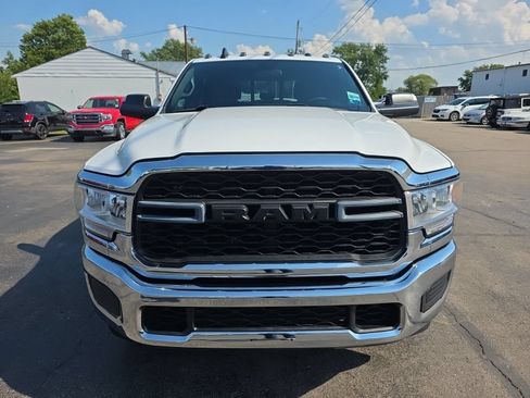 Used 2021 RAM 2500 Tradesman AWD/4WD image 2