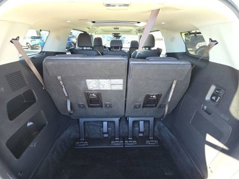 Used 2024 Kia Carnival SX Prestige image 12