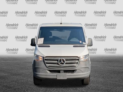 Used 2022 Mercedes-Benz Sprinter 2500 image 3