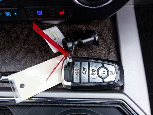 Used 2019 Ford F350 Lariat AWD/4WD image 32