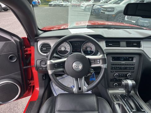 Used 2011 Ford Mustang Premium w/ 203A Rapid Spec Order Code image 14