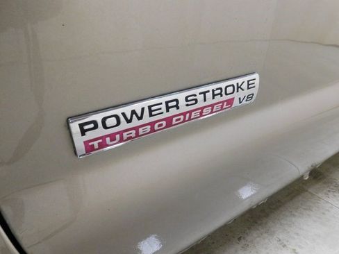 Used 2005 Ford F350 Lariat image 13