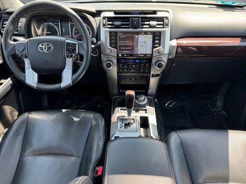 Used 2020 Toyota 4Runner Limited AWD/4WD image 12