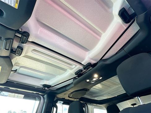 Used 2021 Jeep Wrangler Unlimited Sport image 11