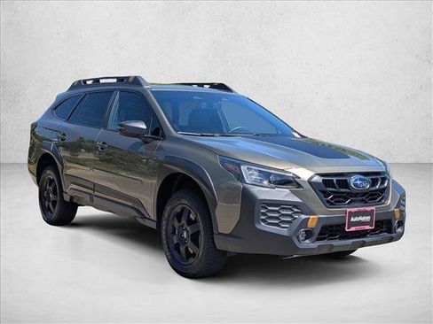 Used 2025 Subaru Outback Wilderness AWD/4WD image 2
